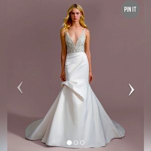 Allison Webb NYC Lennox wedding bridal dress gown